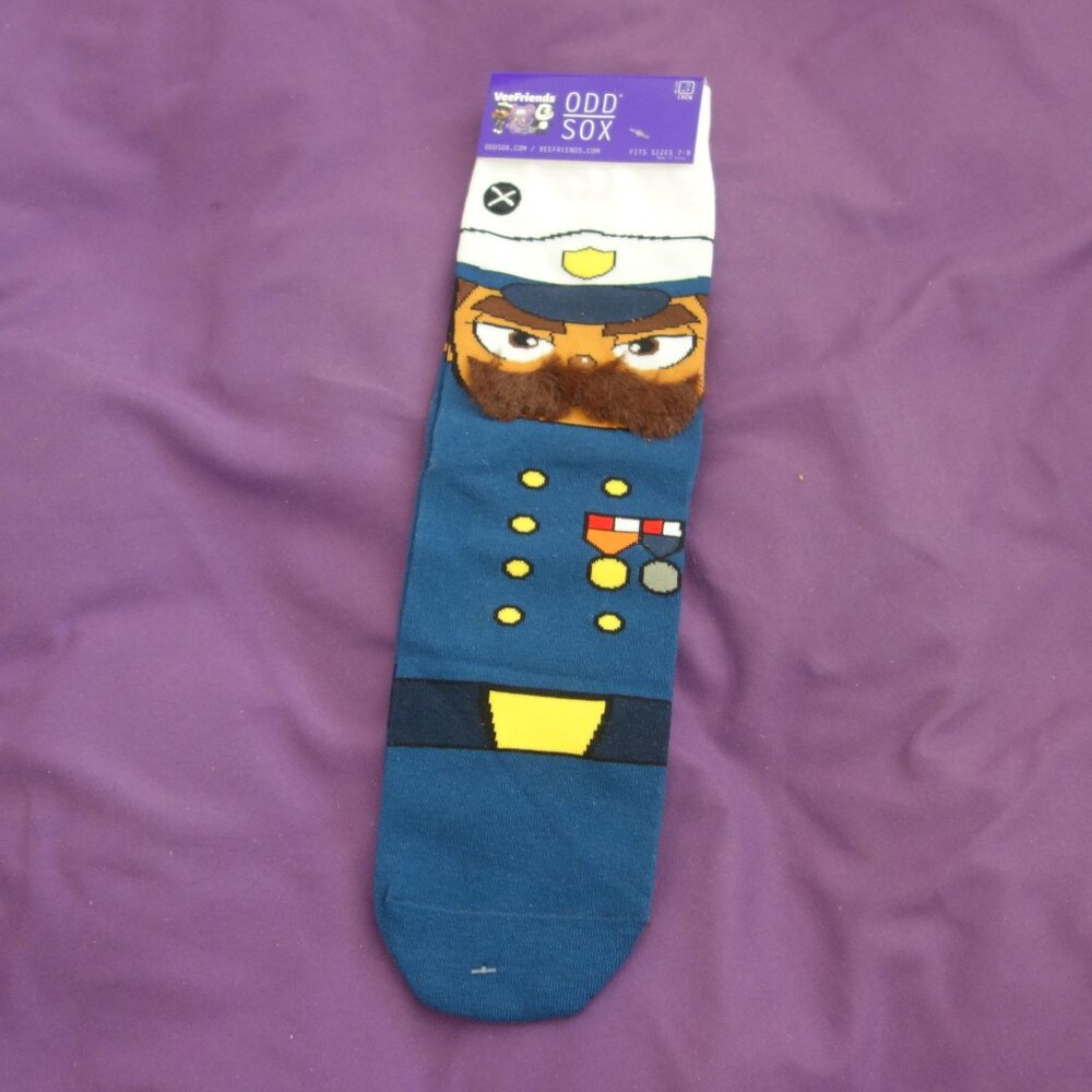 VeeFriends ODD SOX Arbitraging Admiral Size 7-9 Fun Socks *New with Tags*